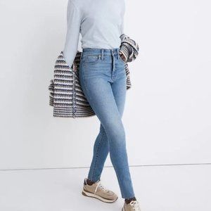 MADEWELL Curvy High-Rise Skinny Jeans in Ainsworth Wash: Raw-Hem Edition {JJ2}